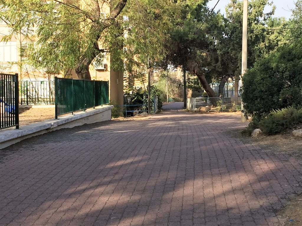 2 Bedroom In Atlit, Haifa District Apartment